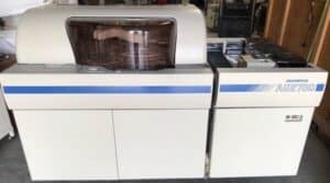 OLYMPUS AU2700 Chemistry Analyser