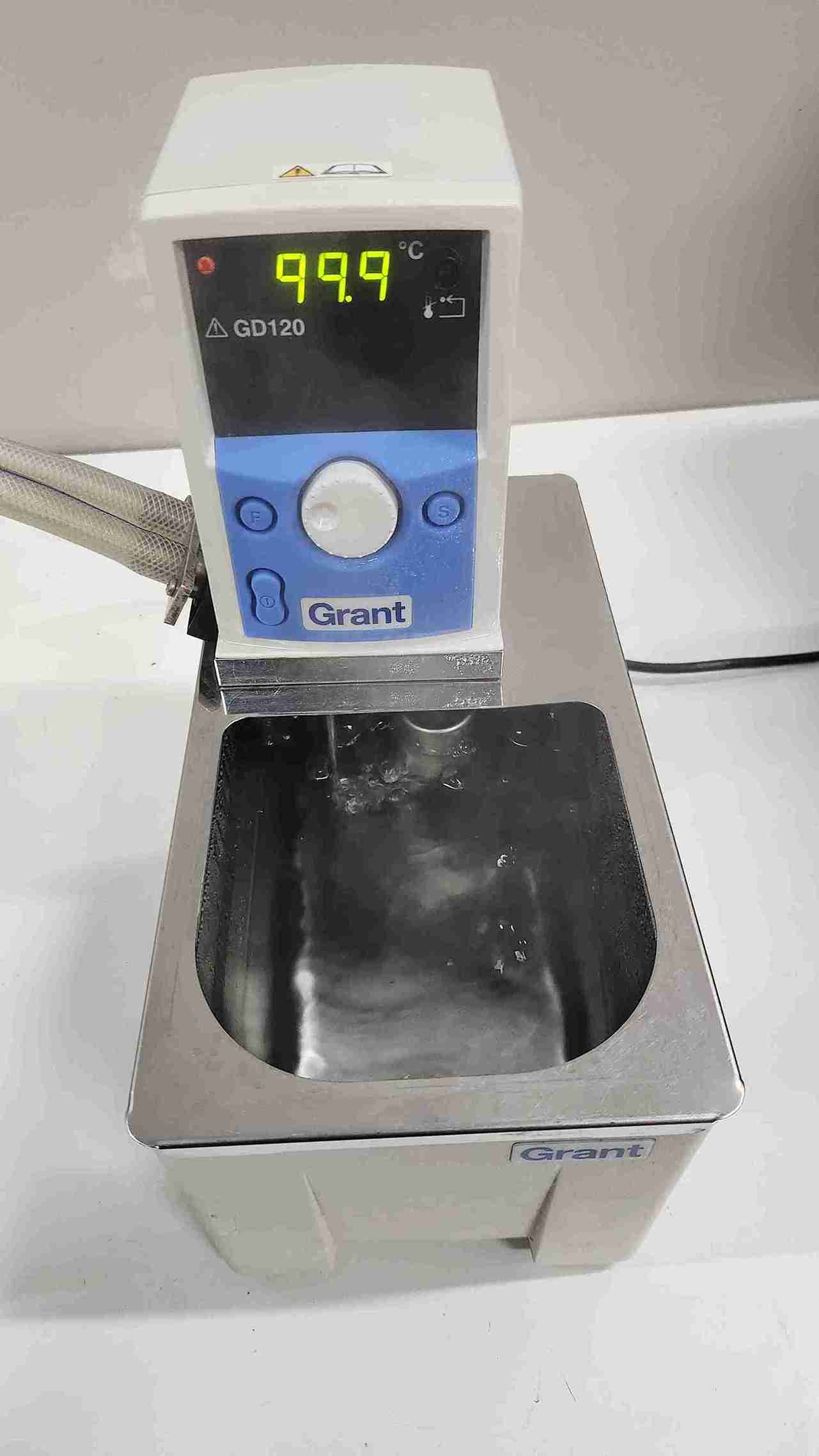 Grant GD120 Heated Water Bath – 220–240V, 1.5kW Digital Laboratory Circulator - Image 3
