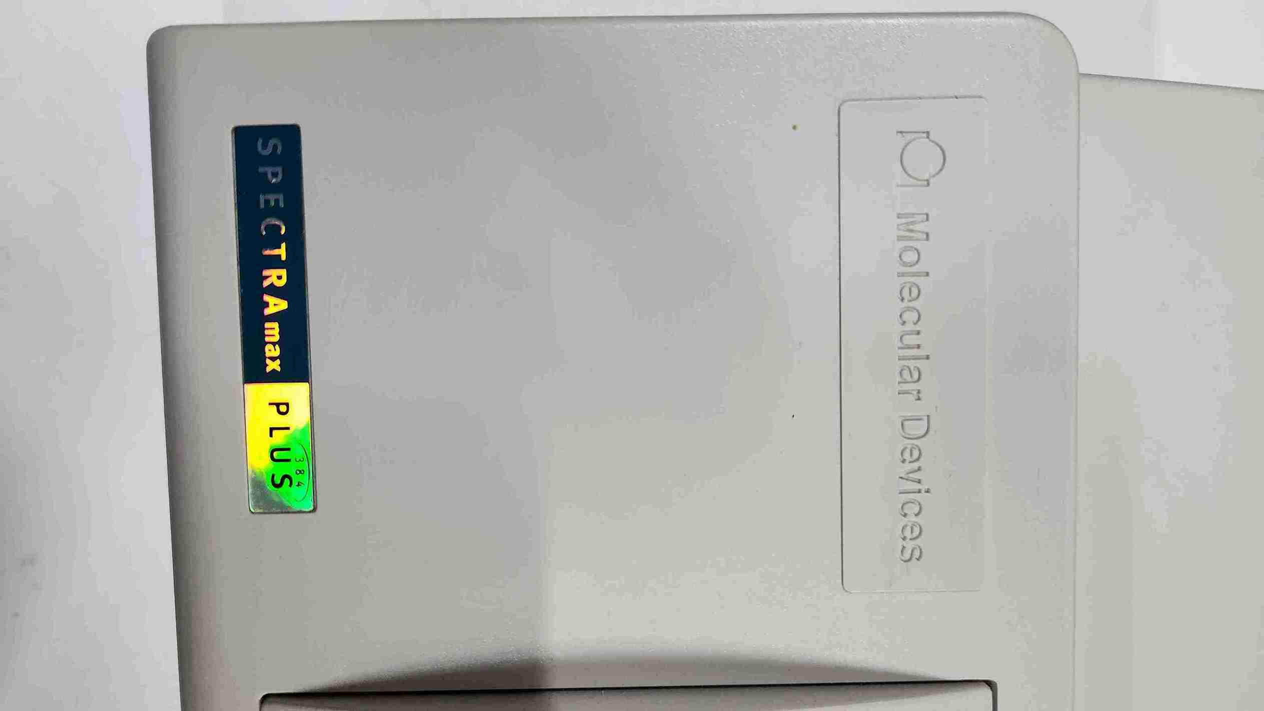 Molecular Devices SpectraMax Plus 384 Microplate Spectrophotometer - Image 2